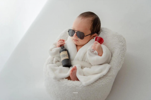 来宾宝宝晚上睡觉哼唧