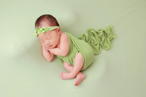 来宾八个月宝宝厌奶